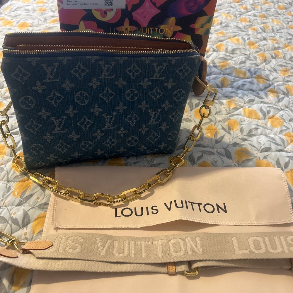 Lv purse